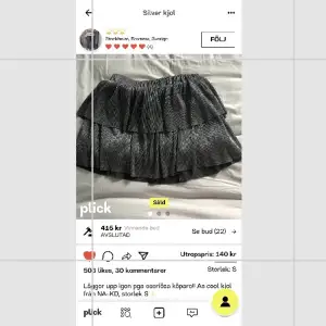 säljer denna sjukt trendiga och slutsålda kjol ifrån NAKD som ej går att få tag på längre. Det är samma som på första bilden som är vädligt populär bara att min har en extra volang:)