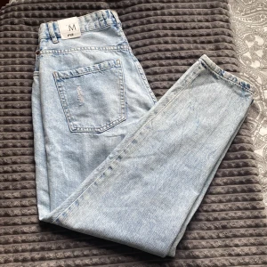 Blåa mom-jeans - Helt nya, lappen kvar💗
