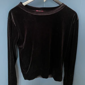 Velour tröja - Mysig velour longsleeve 🖤