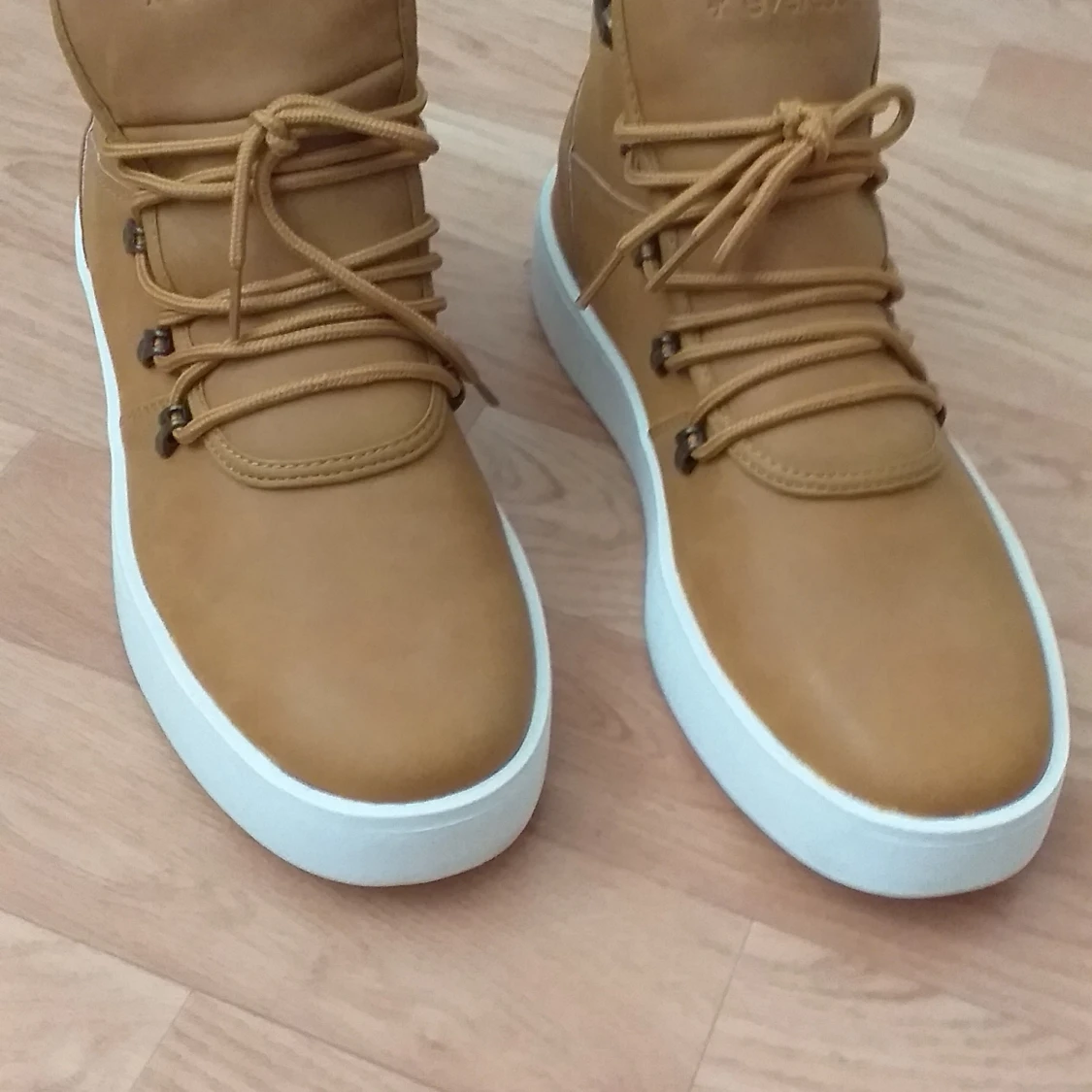 Everest skor i storlek 40