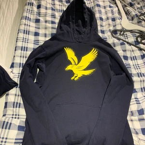 Lylle scot  - Fin tröja har kanal använt den 