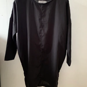 Klänning/blus - Kan både användas som klänning och en blus