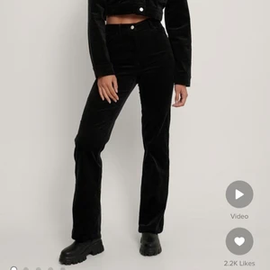 Byxor - Manchester byxor från en influenser kollektion med na-kd. Använda Max 3 gånger! 💕