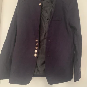 Blå kavaj  - Blå kavaj i fint skick strl XL men liten i storlek M/L