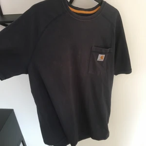 Carhatt t-shirt - Gråblå Carhartt T-shirt i strl L
