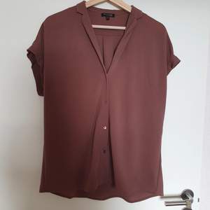 Oversized, Massimo Dutti blouse in ideal condition. 