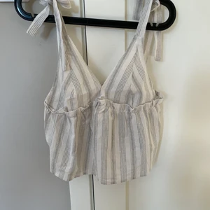 Sött linne - Sött linne i något linne liknande tyg. Storlek xs