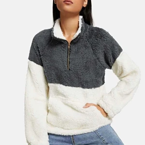 Zip godis/Teddy jacka - Superfin zip tröja i Teddy liknande material. Storlek L men passar mer M. Fraktar endast 