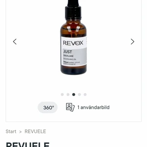 Squalene oil endast testad  - En fantastisk källa t fukt, lämnar huden återfuktad, fyllig o mjuk. Konsistensen e lätt utan o kännas fet. Bekämpar hudskadliga fria radikaler som bidrar t tecken på åldrande. Riktar sig t torr, aknebenägen hud. Testad ca 7 ggr. Nypris 59 mitt pris 50