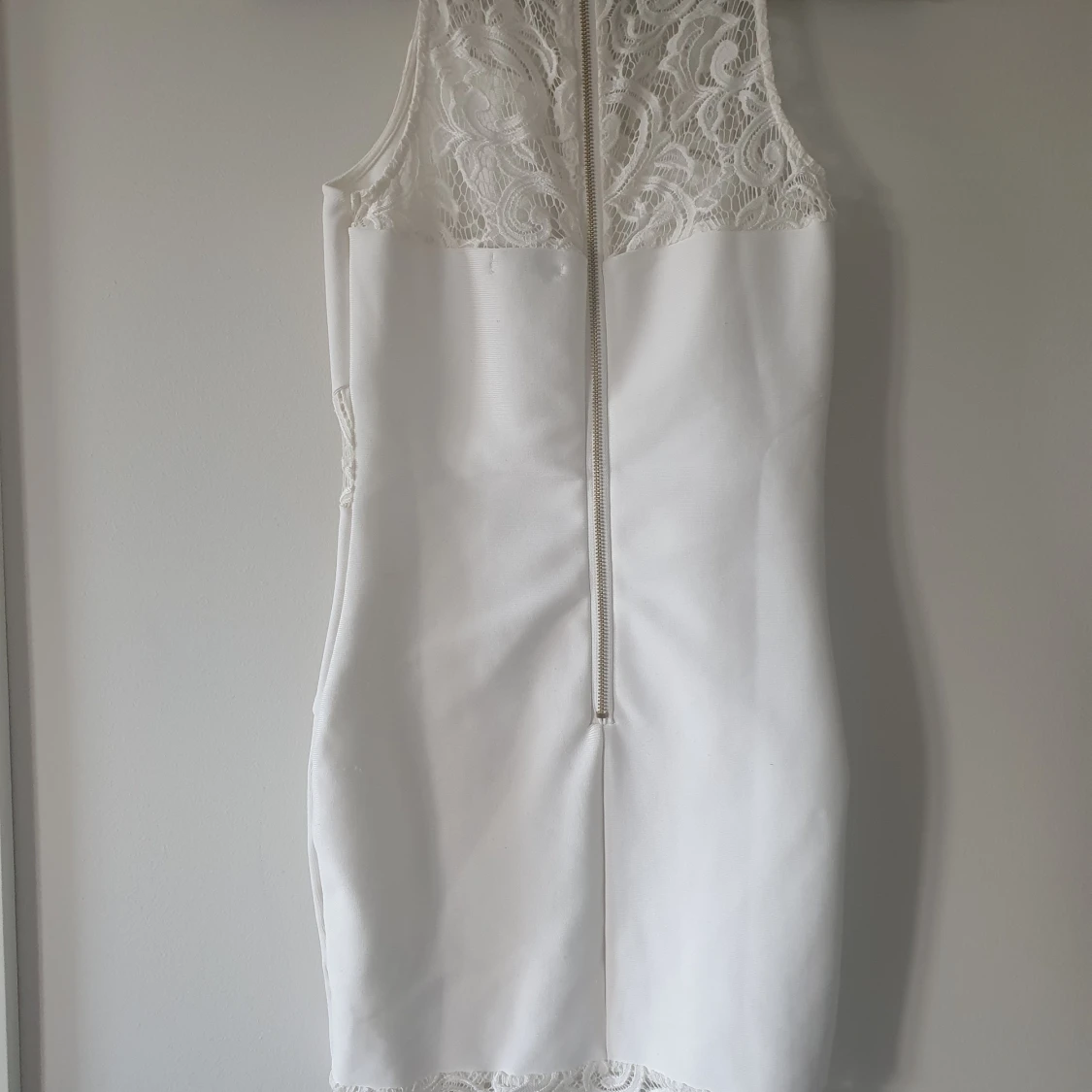 Vit klänning  - 90
