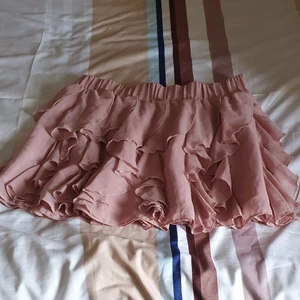 Vologokjol  - I mycket bra skick och passar s_ m.finns fler bilder 