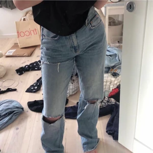 Gina jeans - Knappt använda då de är lite för stora i midjan. Är 165✨ ord pris 600