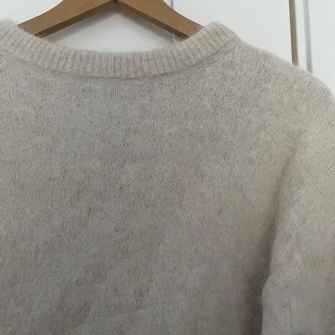 Stickad tröja i ulll/alpacka - 1