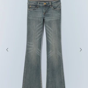 Cheap Monday jeans - Säljer de slutsålda cheap monday jeansen i färgen puddly blue. De är i storlek 25/32, nypris är 400kr💕