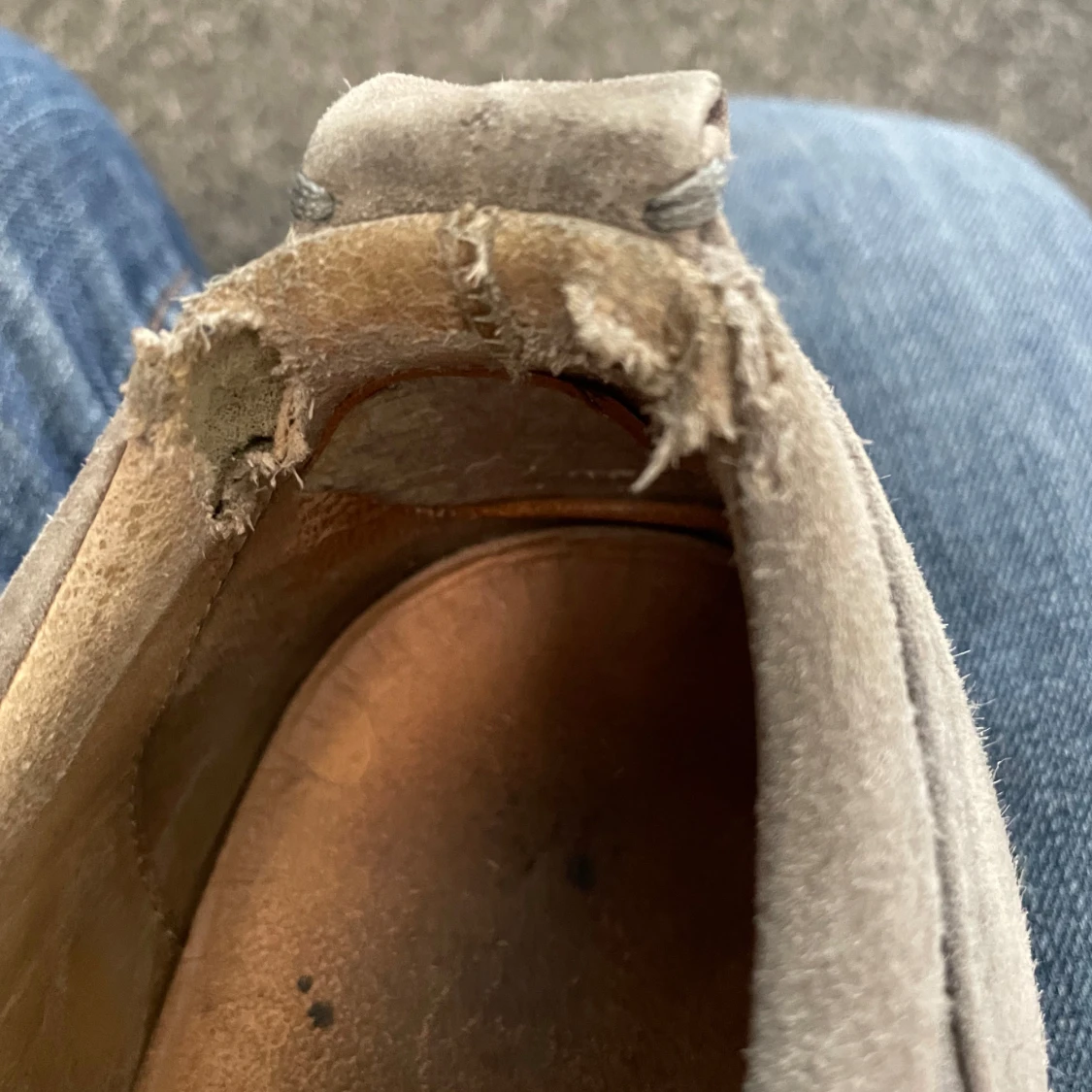 Grå sneakers med nitar - 3