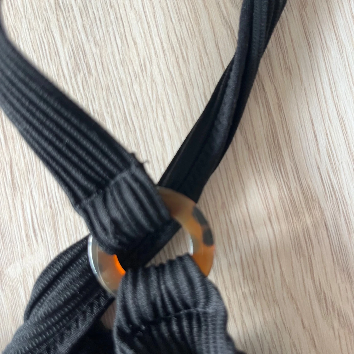 Svart ribbad topp från H&M - 1