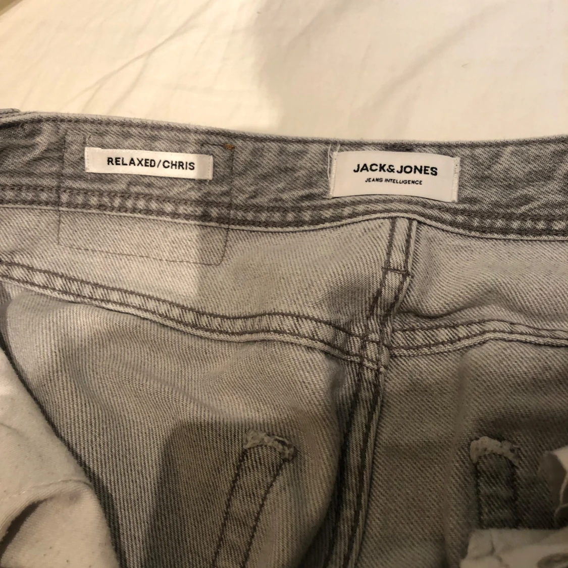 Grå jeans från Jack & Jones - 3