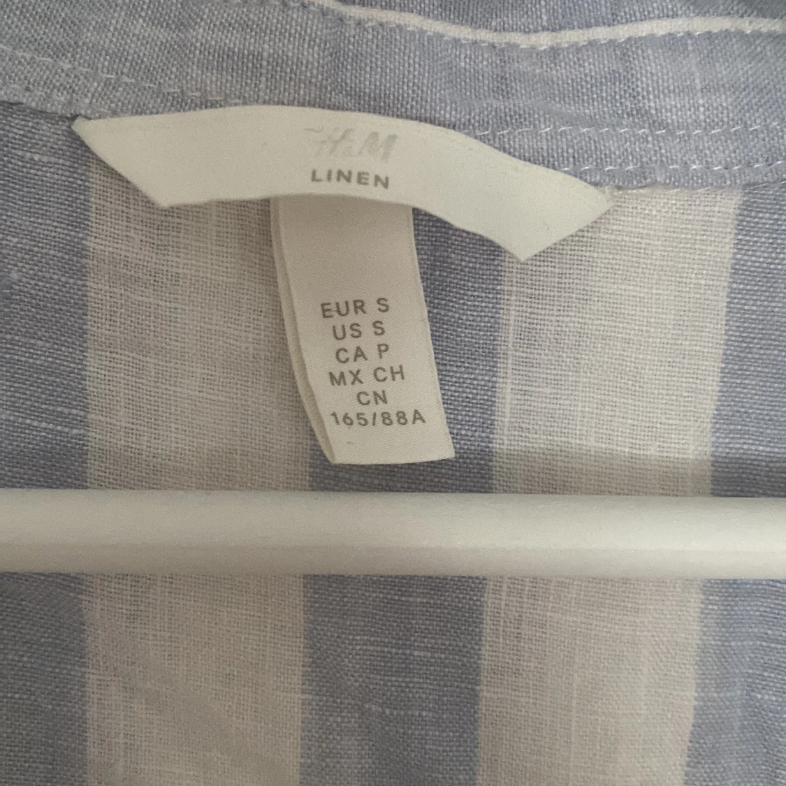 Randig linneskjorta från H&M - 1