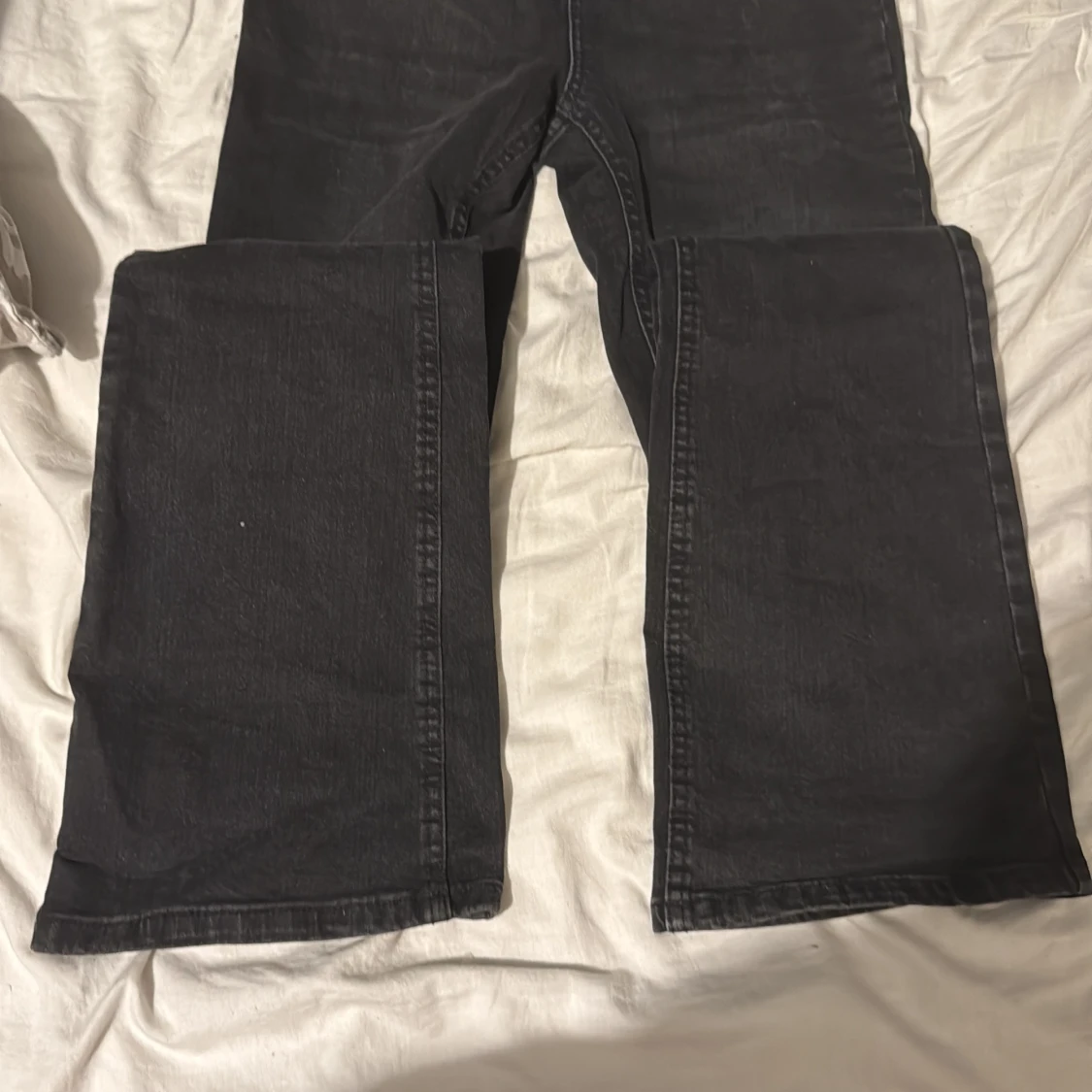 Svarta raka jeans från denim day - 1