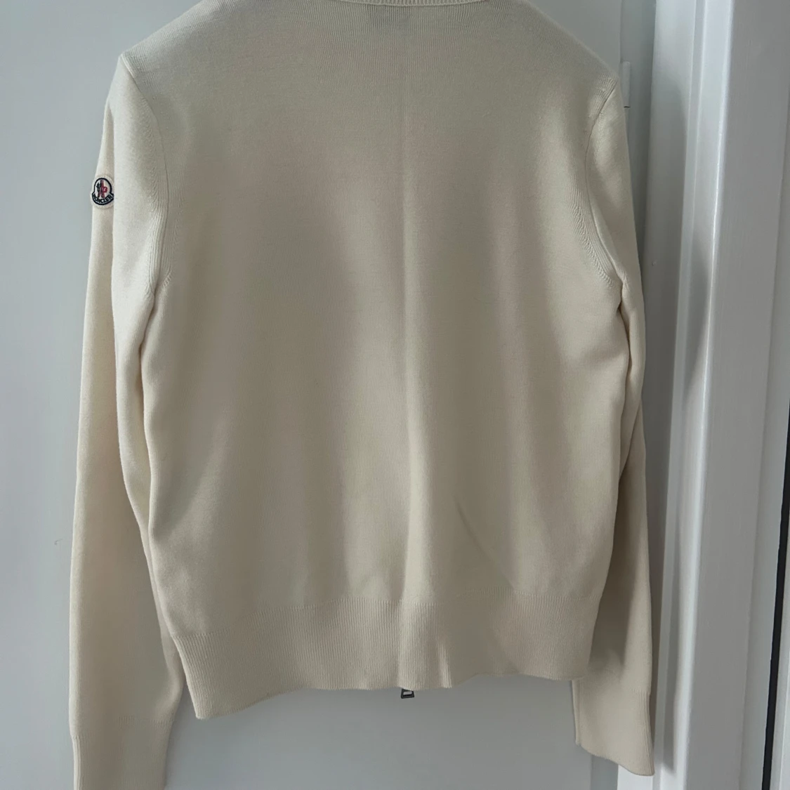 Beige cardigan jacka från Moncler - 1