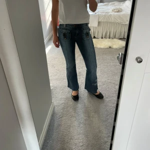 Blå bootcut jeans - Blå vintage bootcut jeans, storlek Xs❣️