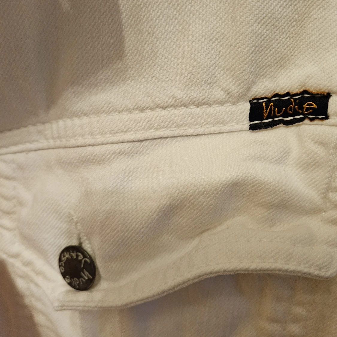 Vit denimjacka  från Nudie Jeans Co i str M - 2