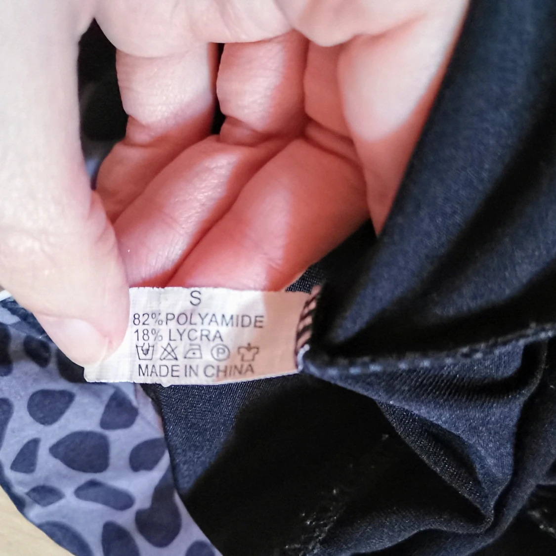 Svarta leopardmönstrade träningsshorts - 2