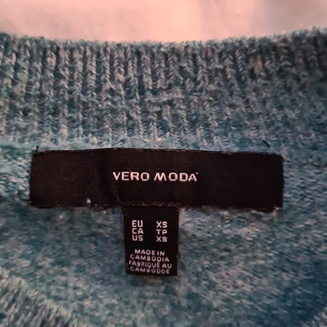 Ljusblå stickad tröja från Vero Moda - 2