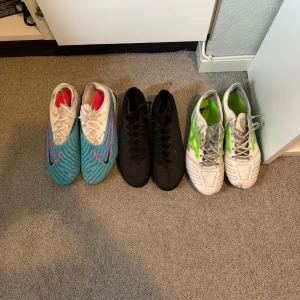 Nike/Adidas fotbollsskor  - Adidas x speedportal 99 läder (FG) 41.                          Nike mercurial superfly 7 elite (AG) 40,5.                     Nike phantom gx elite (SG pro) 41.