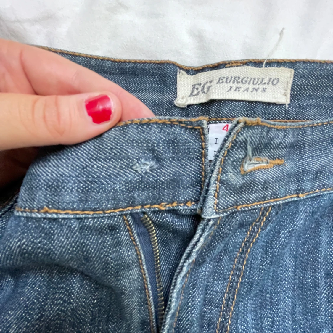 Blå jeans med broderade vingar från EG Burghilio - 4