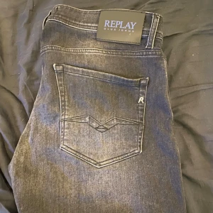 Replay Rocco jeans i mörkblå denim - Knappt använda 