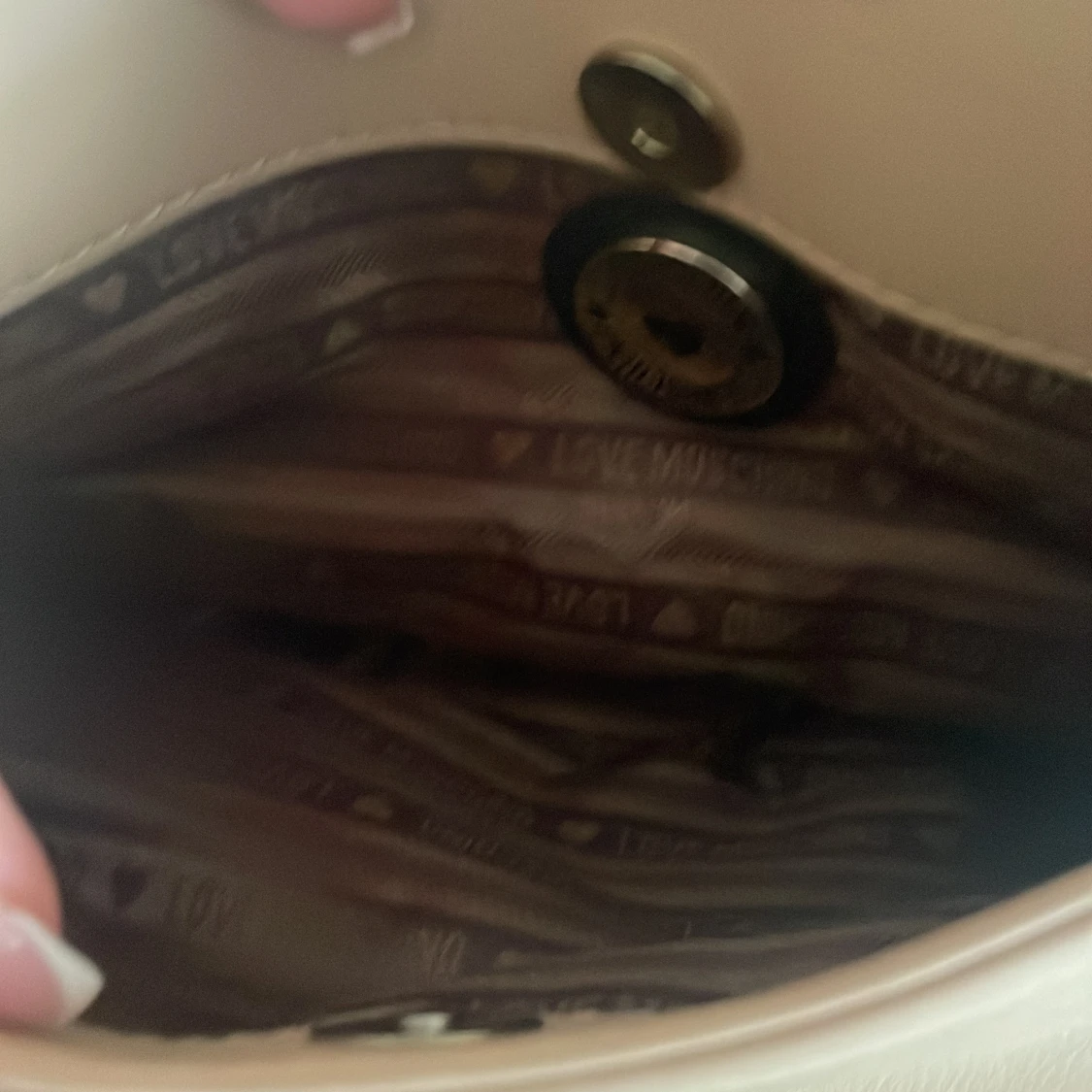 Beige axelväska från Love Moschino - 2