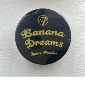 Löspuder - Helt oanvänt banana dreams löspuder från W7. Köparen betalar frakten!