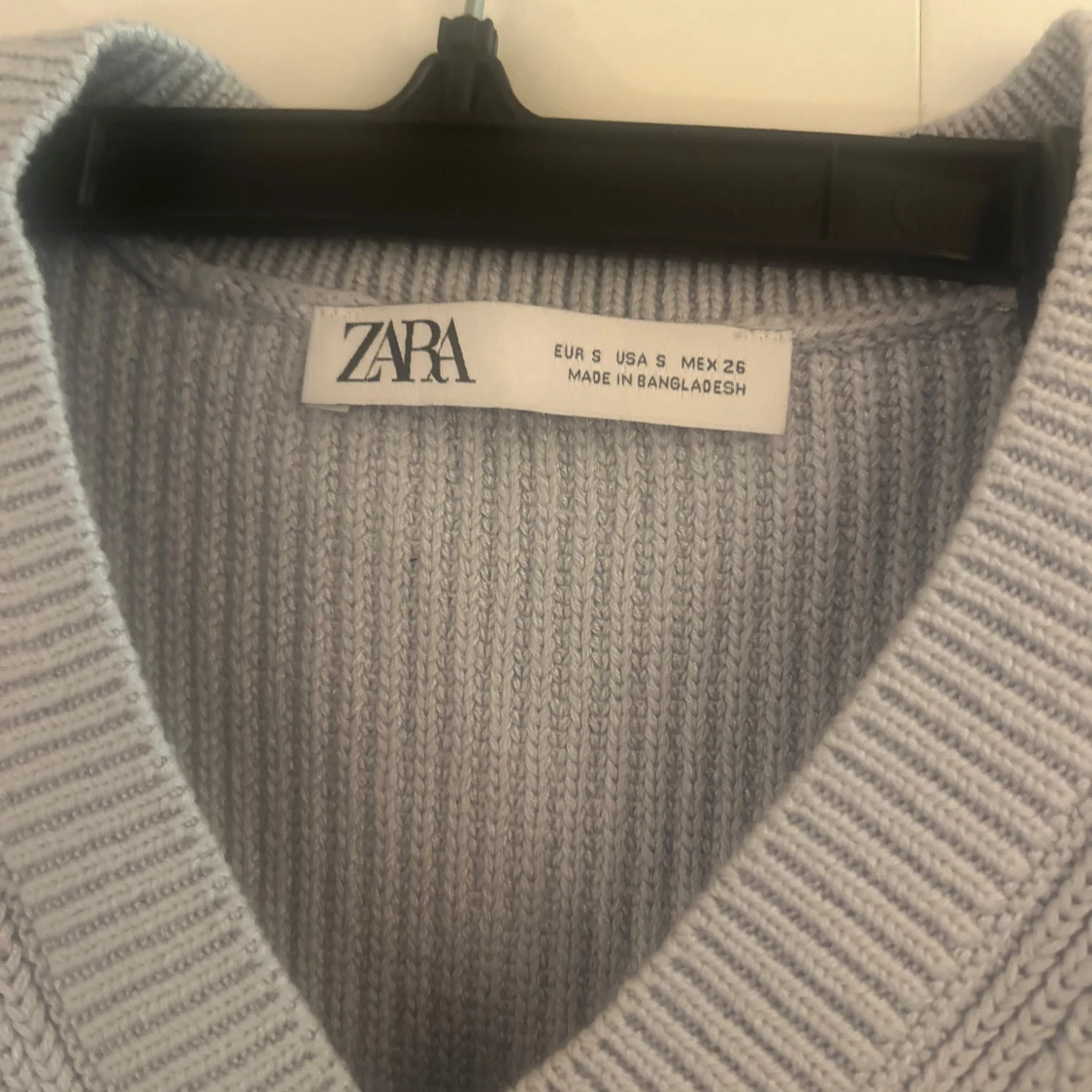 Ljusgrå stickad väst från Zara - 2