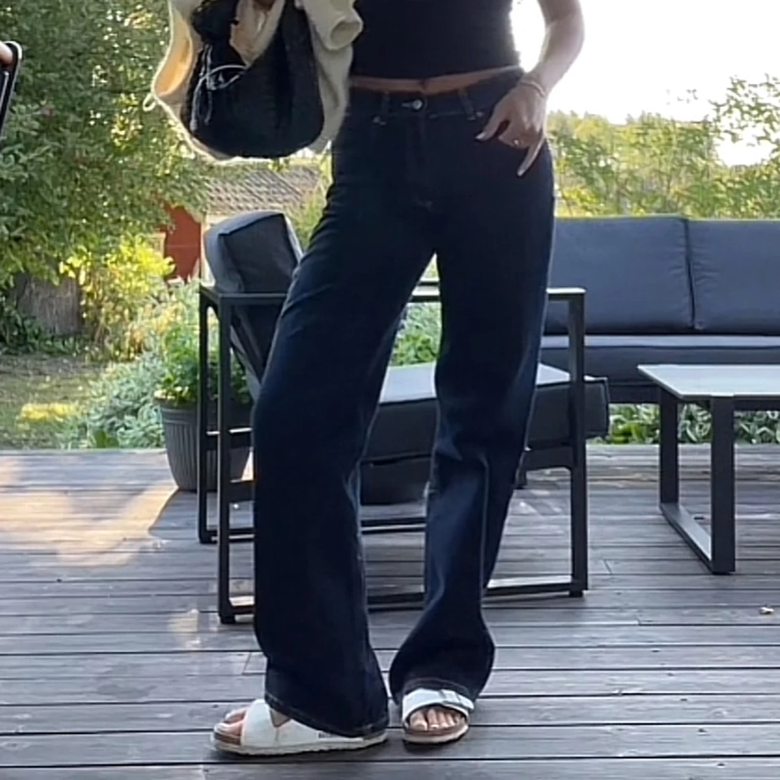 Mörkblå wide jeans med låg midja