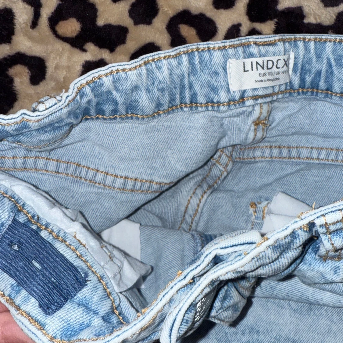 Ljusblå jeansshorts från Lindex - 2