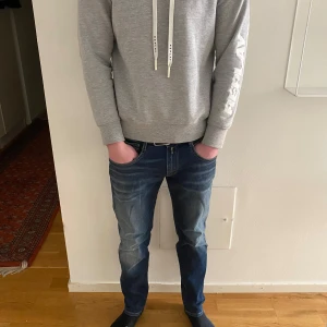 Replay anbass 31/30 - Ja säljer mina replay jeans eftersom ja tycker dem är för stora 10/10 skick (använda 2 gånger) priset är ej ristat i sten