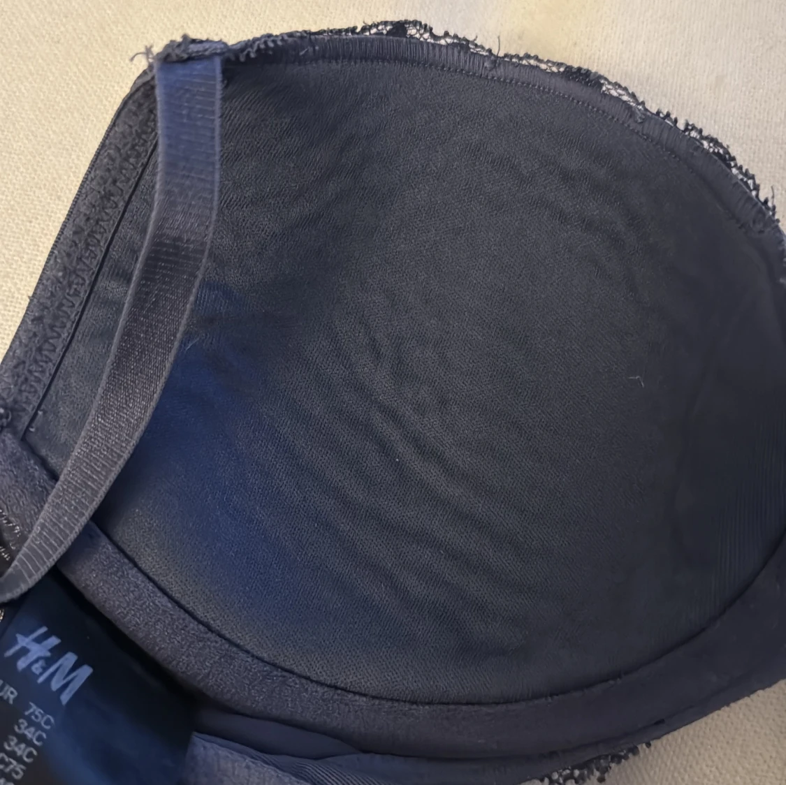Mörkblå/grå spets-bh från H&M - 2