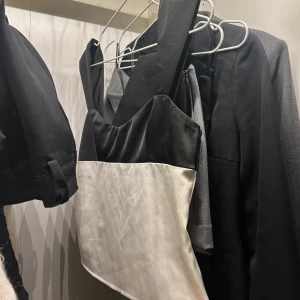 Super söt topp! - Super söt & populär topp från cider!! Säljer endast för att den är för stor för mig 😣🩷passar xs-s/m typ.