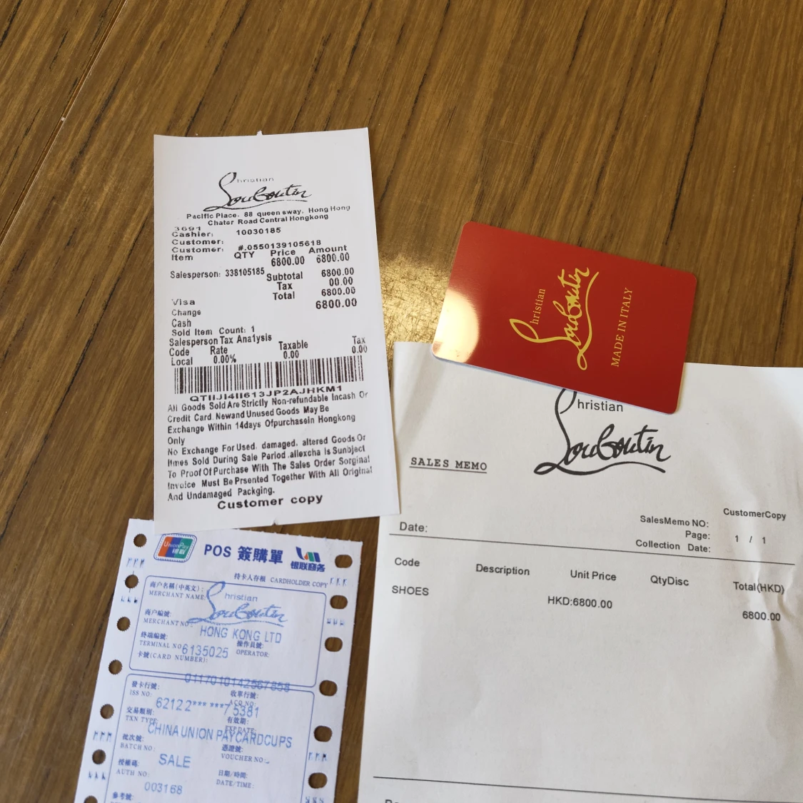 Svarta sneakers med nitar från Christian Louboutin - 4