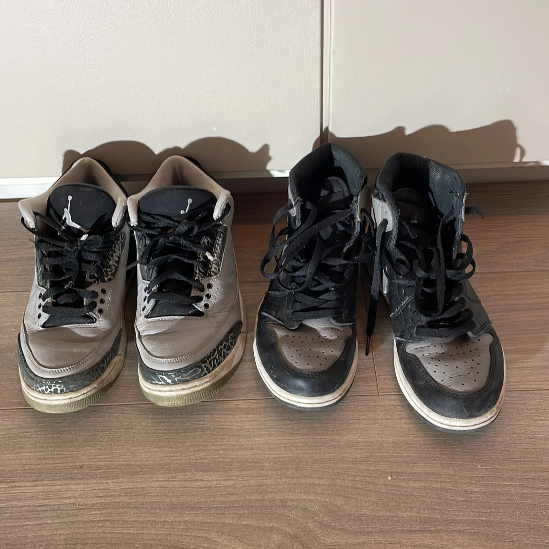 Två par jordans  - 1