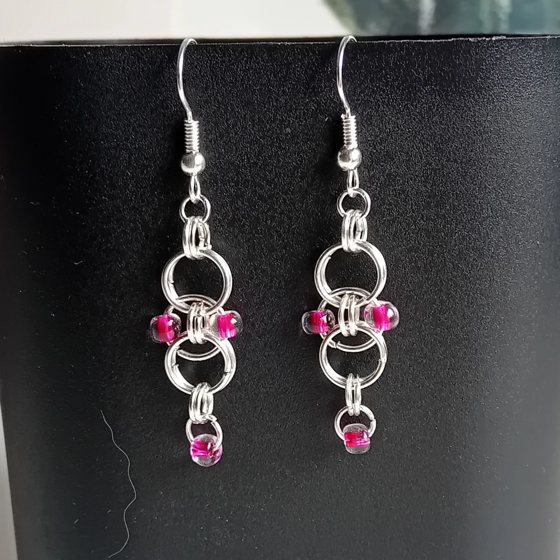 Egentillverkade örhängen 