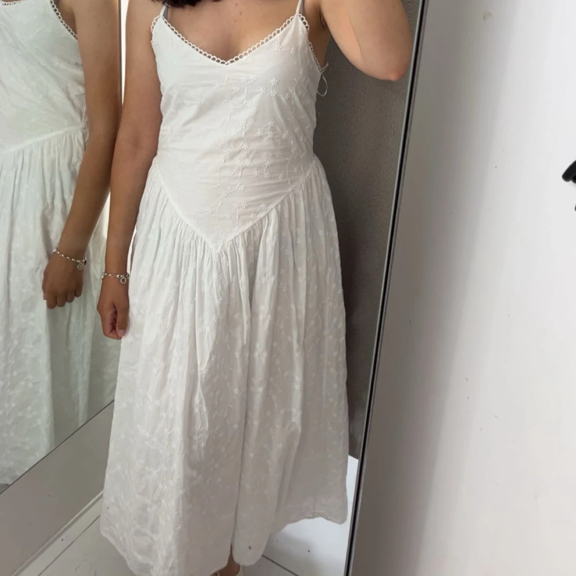 Vit klänning gina