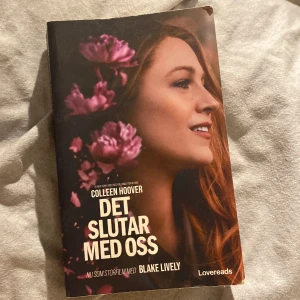 Det slutar med oss - Den välomtalade boken det slutar med oss av collen hoover. Den är i perfekt skick! 💕 (den är på svenska)