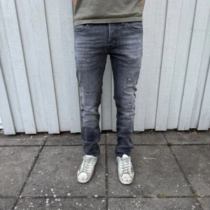Jack & Jones jeans - Jack & Jones jeans - Modell:  Slim/Glenn - Storlek: W27/L32 - skick: 9/10 - Nypris runt 1000kr 