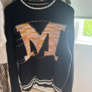 Missoni tröja  - Snygg stickad från Missoni 🤍