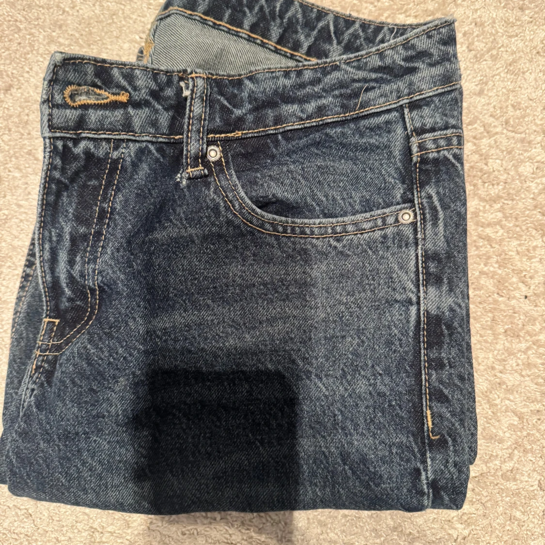 Blå jeans med hjärtformade bakfickor Zara - 4