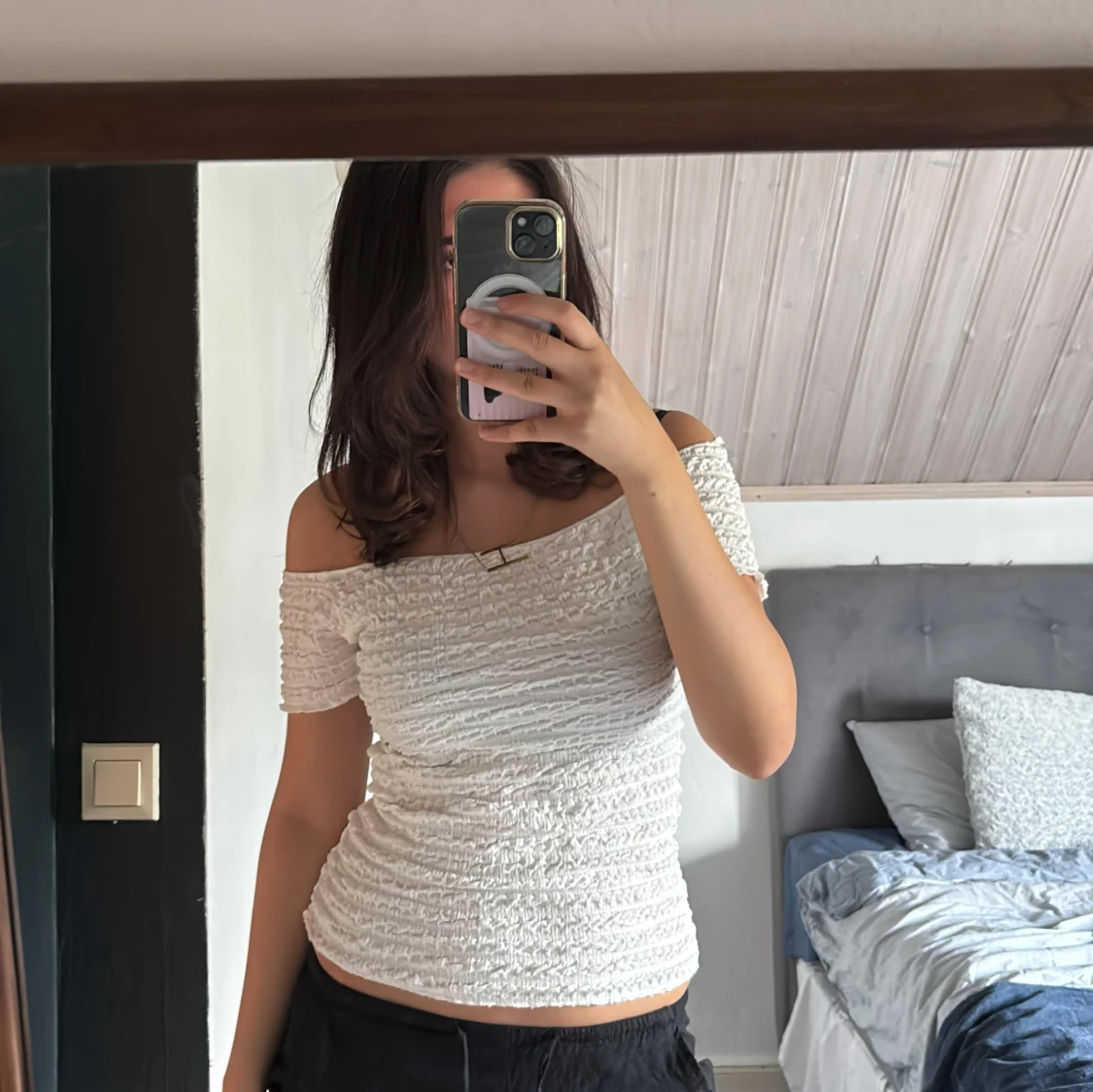 Vit offshoulder smockad topp - 1