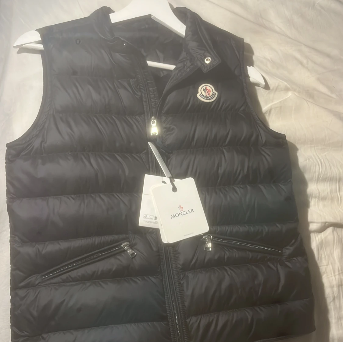 Svart dunväst från Moncler - 2