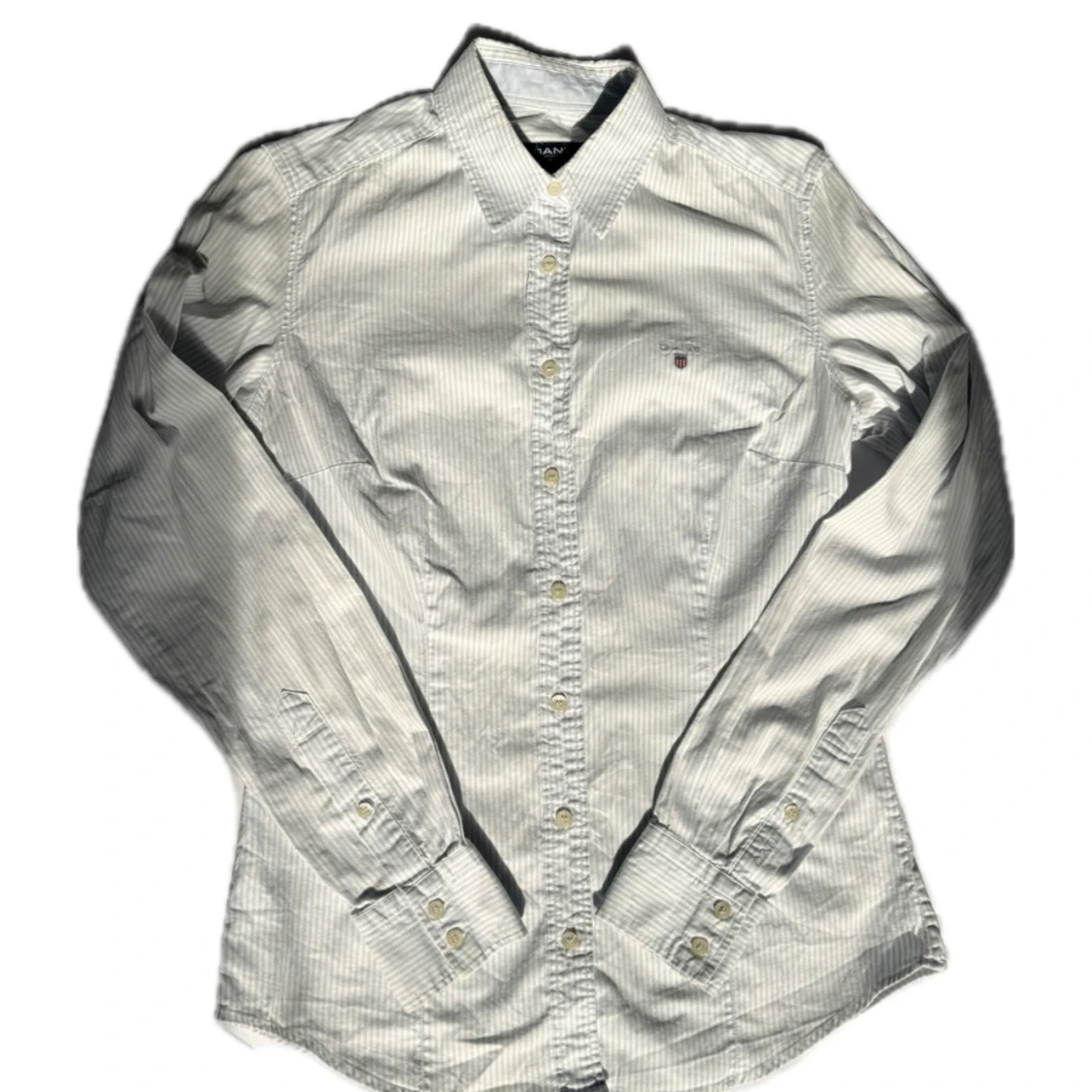 Vitblå randig skjorta från GANT